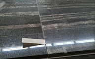 Produktion - 2 cm dicke Rayban Granit Arbeitsplatten