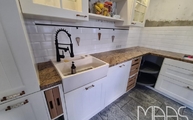 Montage in Marl der Juparana Classico Rio Granit Arbeitsplatten