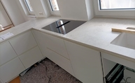 Dekton Arbeitsplatten und Fensterbänke Lunar in Meckenheim montiert