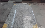 Produktion - Granit Tischplatte Bianco Sardo