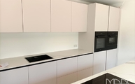 Küchenzeile mit Opera Dekton Arbeitsplatte