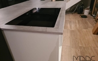 Kochfeld in der Soke Dekton Arbeitsplatte