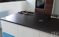 Devil Black Granit Arbeitsplatte mit Unterbauausschnitt