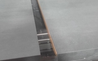 Produktion - SapienStone Tischplatten Malm Grey mit Holzunterfütterung