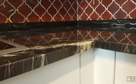 Granit Belvedere mit polierter Oberfläche und 2,0 cm Stärke