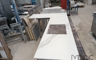 Produktion - Opera Dekton Arbeitsplatten in Marmoroptik