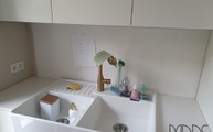 Uyuni Dekton Arbeitsplatten auf der Küchenzeile montiert