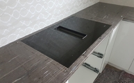 Granit Küchenarbeitsplatte mit flächenbündigen Ausschnitt