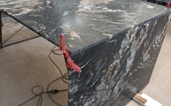 Produktion - Belvedere Granit Arbeitsplatte und Seitenwange