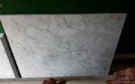 Lieferung der Marmorplatten Bianco Carrara C