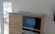Montage der Bluegrey Quarzit Abdeckplatte
