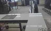 Produktion - 4130 Clamshell Caesarstone Arbeitsplatten in 1,3 cm