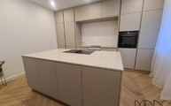 Montage der 6131 Bianco Drift Caesarstone Arbeitsplatten in Oberhausen