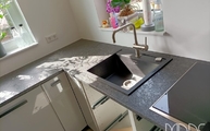 Steel Grey Granit Arbeitsplatte mit Spüle