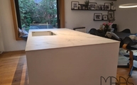 Kücheninsel mit Aura 15 Dekton Arbeitsplatte