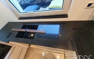 Nero Assoluto India Granit Arbeitsplatten und Fensterbank in Pulheim montiert