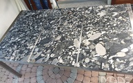 Lieferung in Recherswil der Marinace Nero Granit Tischplatte