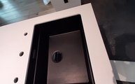 White Storm Silestone Arbeitsplatte mit Unterbauspüle und drei Armaturbohrungen
