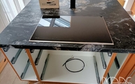 Kücheninsel mit Black Cosmic Granit Arbeitsplatte