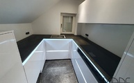 Küche in Reutlingen mit Radium Dekton Arbeitsplatten