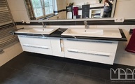 Lieferung der Waschtischplatte aus dem Silestone Eternal Marquina