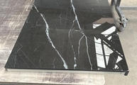 Produktion - Polierte Imperial Black Select Level Keramik Arbeitsplatte