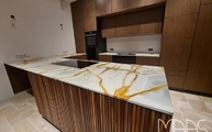 Montage der Roma Imperiale Granit Arbeitsplatten in Siegen