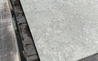 Produktion - VK03 Grigio Dekton Arbeitsplatte mit Bohrung