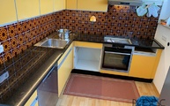 Küche in Stuttgart mit Star Galaxy Granit Arbeitsplatten