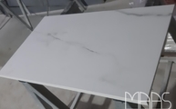 Produktion - Marmoroptik der Calacatta Level Keramik Arbeitsplatte