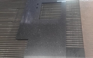 Produktion - Star Galaxy Granit Arbeitsplatte mit Ausschnitt und Ausklinkung