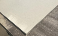 Produktion - Viereckige Moon Compac Quarzagglo Arbeitsplatte