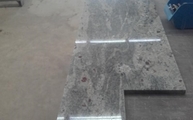 Produktion - Granit Fensterbank Kashmir White mit Ausklinkung