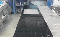 Produktion - Porto Branco Scuro Granit Arbeitsplatte mit Ausschnitt