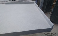 Produktion - Concrete Grey Infinity Arbeitsplatte mit Gehrungsschürzen