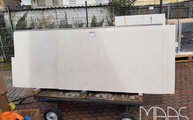 Lieferung der Dekton Rohplatten Nebbia