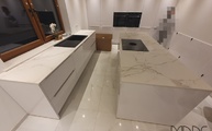 Entzo Dekton Arbeitsplatten in Marmoroptik