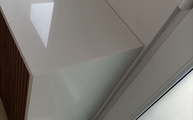 Polierte 2141 Snow Caesarstone Arbeitsplatten und Seitenwangen