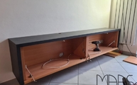 Montage der Basalt Black Neolith Arbeitsplatten auf der TV Kommode in Wesseling