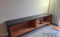 TV Kommode mit Basalt Black Neolith Arbeitsplatten verkleidet