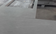 Produktion - 1,2 cm dicke Slate Grey Level Keramik Arbeitsplatten