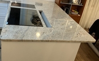 Halbkücheninsel mit Cielo Ivory Granit Arbeitsplatte