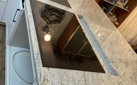 Cielo Ivory Granit Arbeitsplatte mit zwei Kochfeldern