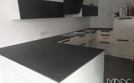 Lieferung in Wien der Nero Laminam Arbeitsplatten