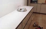 Stilvolle Caesarstone 2141 Snow Arbeitsplatte