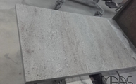 Produktion - Astoria Ivory Granit Arbeitsplatte in 3 cm