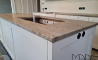 Kücheninsel mit Granit Arbeitsplatte Astoria Ivory