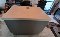 Kücheninsel mit Lunar Dekton Arbeitsplatte