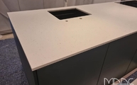 Unterbauspüle in der 4601 Frozen Terra Caesarstone Arbeitsplatte
