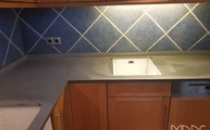Küche in Wittlich mit Schiefer Arbeitsplatten und Wischleisten Jaddish Schiefer